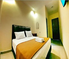 Cozzy Hotel Quint