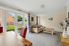 Cosy 3 bed House in Aylesbury