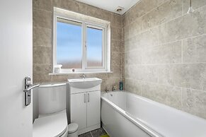 Cosy 3 bed House in Aylesbury