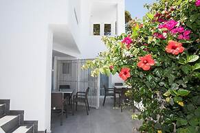 Mina Cozy Studios