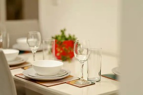 Stylish 2BR Apartment Parking PS5 Wifi