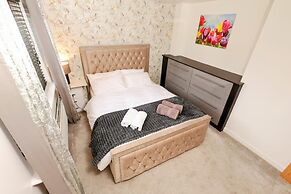 Stylish 2BR Apartment Parking PS5 Wifi