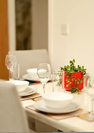 Stylish 2BR Apartment Parking PS5 Wifi