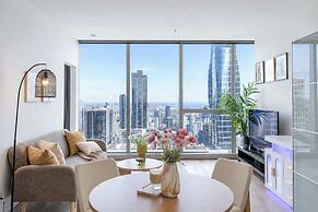 Sky High Views CBD Stay Near Ritz Carlton