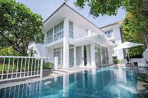 Premier Village Beach Villas