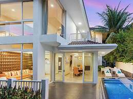 Premier Village Beach Villas