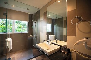 Premier Village Beach Villas