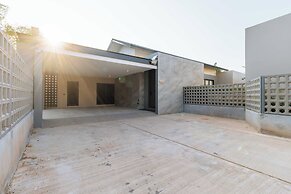 3BR Retreat in Quiet Luxury Area V307