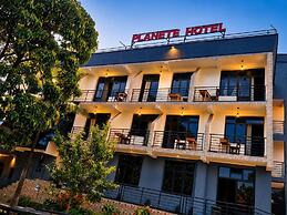 La Planete Hotel