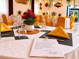 La Planete Hotel