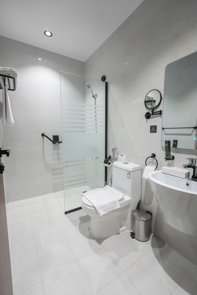 Aroma City Hotel