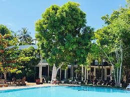 Paradise Bay Resort - Arugambay