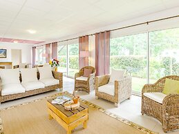 Lakeside Maisonette Retreat