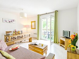 Lakeside Maisonette Retreat