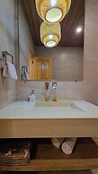 PALMELIA BEACH RESORT