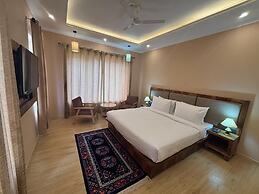 Hotel Dekiling by Eastlynn Collections
