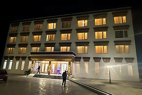 Hotel Dekiling by Eastlynn Collections