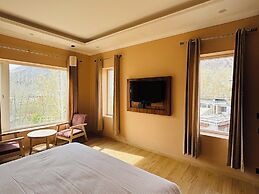 Hotel Dekiling by Eastlynn Collections