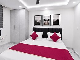 Mauryan Signature Hotel NHPC Metro