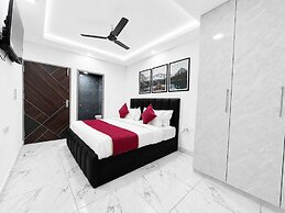 Mauryan Signature Hotel NHPC Metro