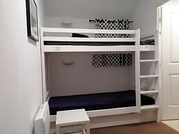 Spacious Duplex Cabin Cottage for 6