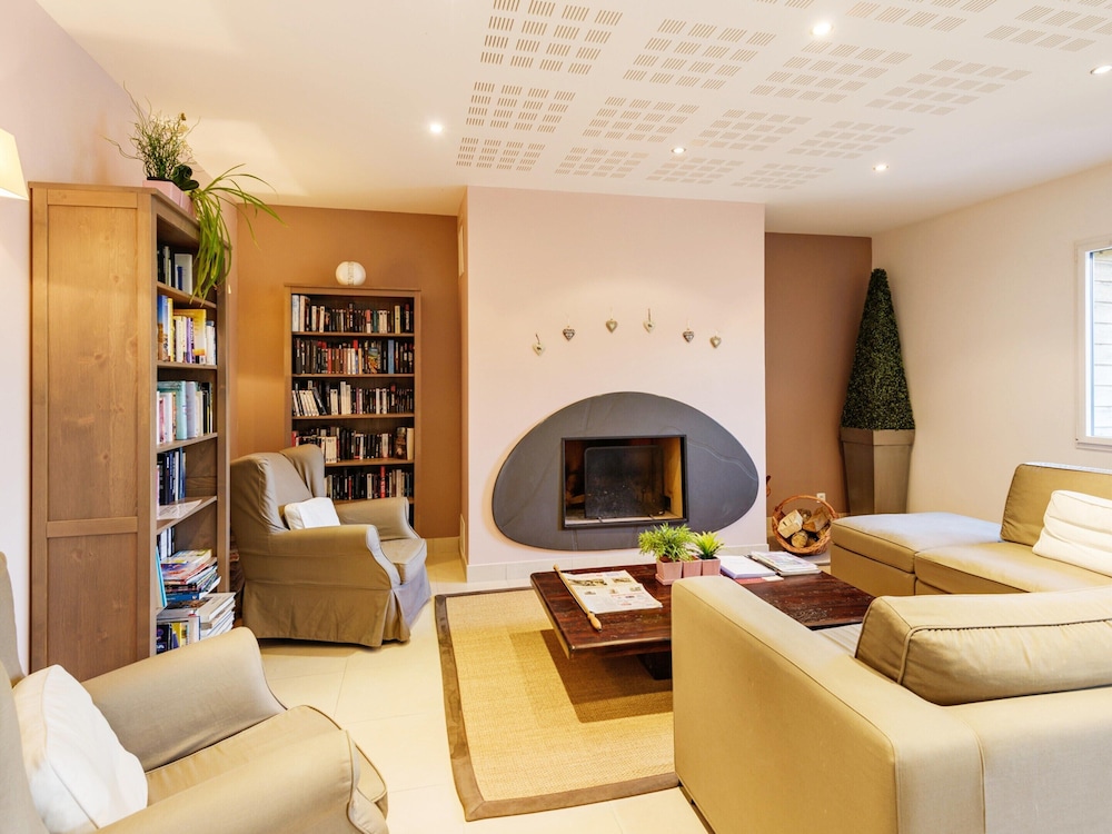 Breton Duplex Cottage Retreat