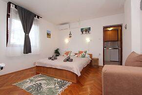 Rooms and Studio Salvi