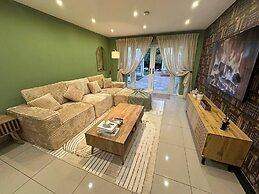 Stylish 2 Bed Flat Parking Sutton Coldfield