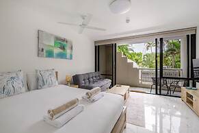 Easy Stay Pool Esplanade Views