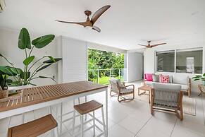 A Calm City Base Cairns CBD