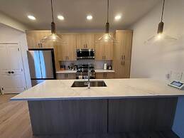 Modern Retreat 3BR 2&half Bath
