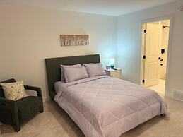 Modern Retreat 3BR 2&half Bath