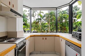 Easy Stay Family Friendly Pool Esplanade Views