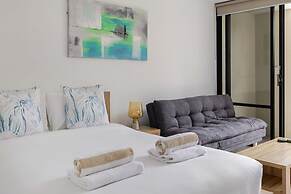 Easy Stay Family Friendly Pool Esplanade Views