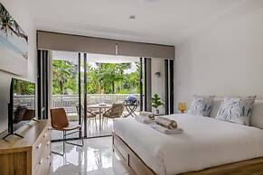 Easy Stay Family Friendly Pool Esplanade Views