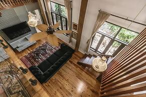 The Treehouse Rainforest Home w Pool