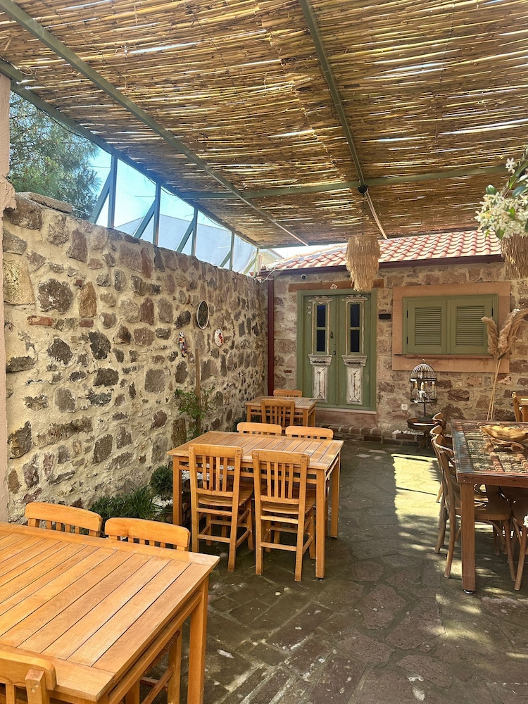 Chori Avlu Küçükköy