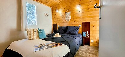 Coastal Cottage Retreat for Two