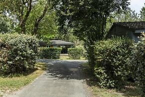 Coastal Cottage Retreat for Two