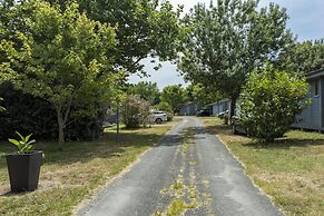 Coastal Cottage Retreat for Two
