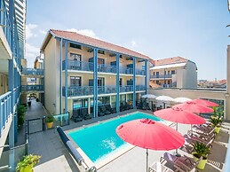 Oceanfront Duplex Retreat in Biscarrosse