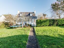 Cozy Holiday Home Near the sea