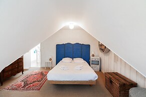 Cozy Holiday Home Near the sea