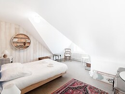 Cozy Holiday Home Near the sea