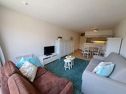 Central Coastal Apartment for 4