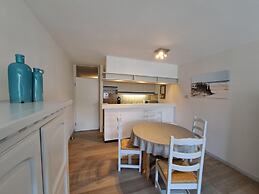 Central Coastal Apartment for 4