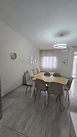 Tirent Apartment - Komuna e Parisit 3