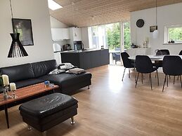 4 Star Holiday Home in Hals