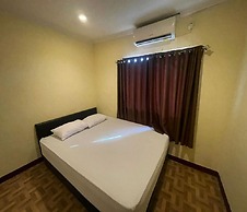 Cozzy Galaxy Hotel