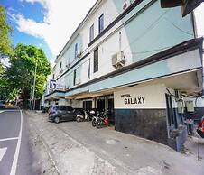 Cozzy Galaxy Hotel